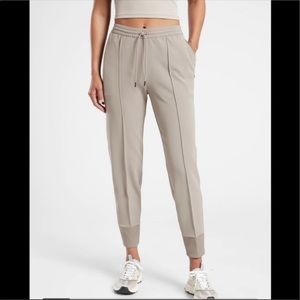 Athleta Endeavor Joggers Buff Grey NWOT - Size XSP